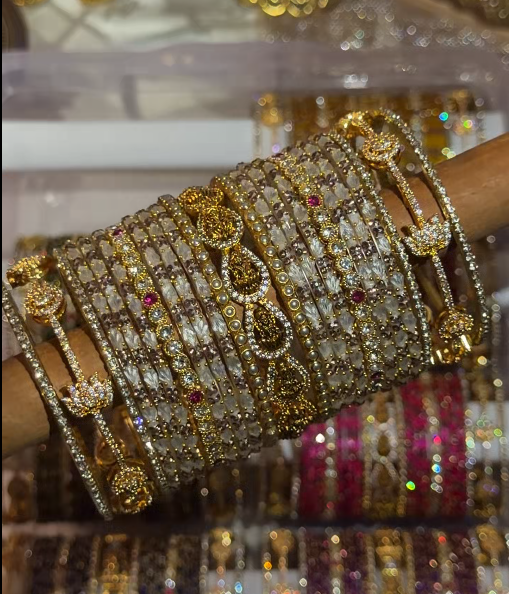 BG49 - Luxury Bridal Bangles Diwali Edit(Glass Bangles + Side Bangles) - Single Set