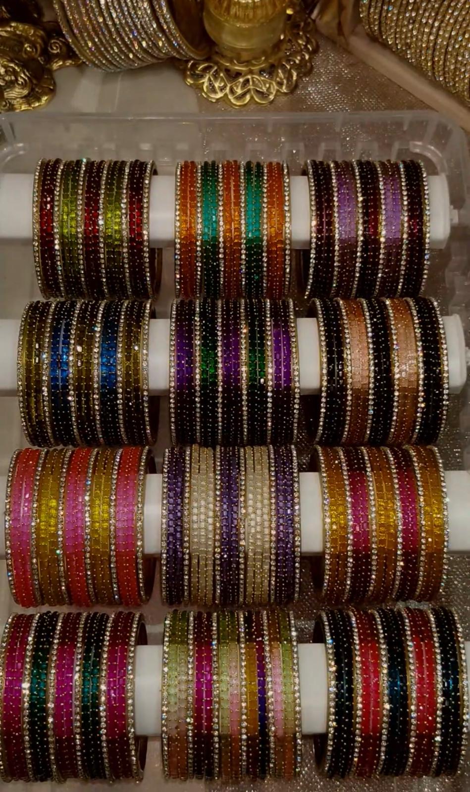 BX28 - Cube Cut glass & Border Bangles (24 colors mixed set+ 6 Dozen Border) - Full Set