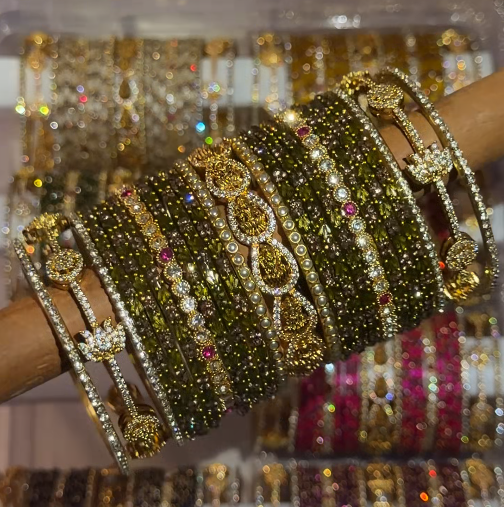 BG49 - Luxury Bridal Bangles Diwali Edit(Glass Bangles + Side Bangles) - Single Set