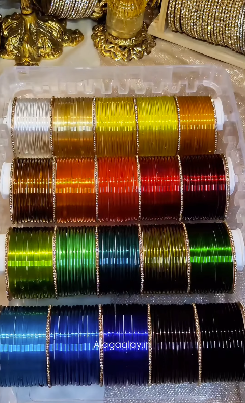 BX26 - Plain glass & Border Bangles (20 dozen Plain+ 20 border) - Full Set