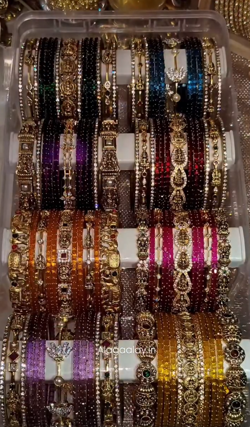 BX32 - Name cutomized Celebration Bangles (Glass Bangles + Side Bangles) - Full Set